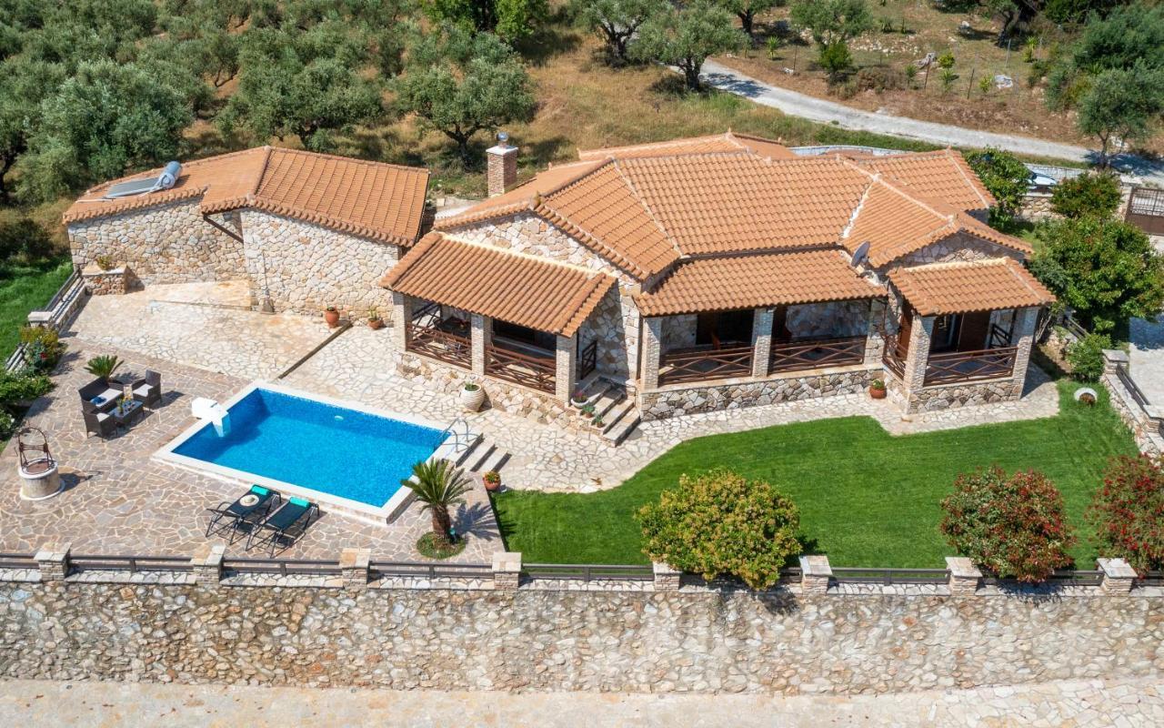 Villa La Isla With Private Pool Mouzákion Exterior foto